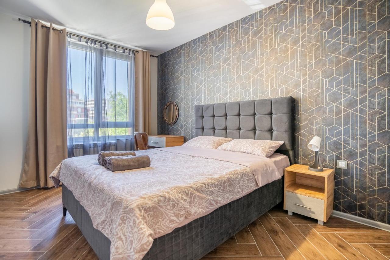 Amarant Aparts Sofia Bagian luar foto